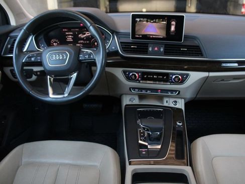 Used 2019 Audi Q5 2.0T Premium Plus w/ Premium Plus Package AWD/4WD image 18