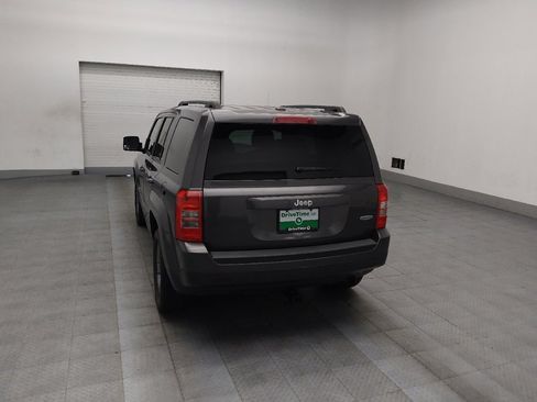 Used 2016 Jeep Patriot Latitude image 6