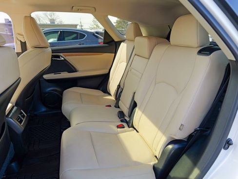 Used 2022 Lexus RX 350L Premium w/ Premium Package image 29