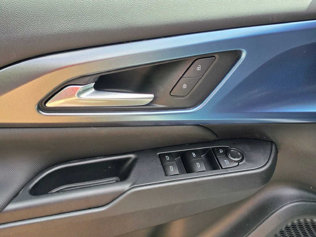 New 2026 Chevrolet Equinox EV LT AWD/4WD image 22