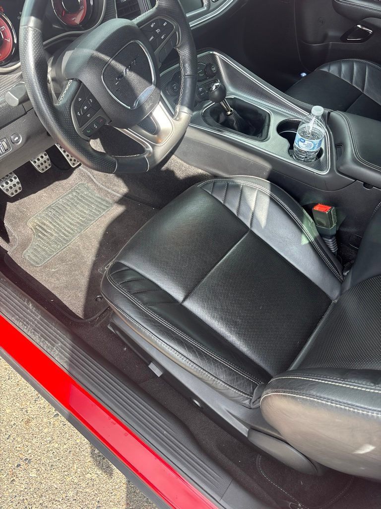 Used 2016 Dodge Challenger SRT Hellcat RWD image 6