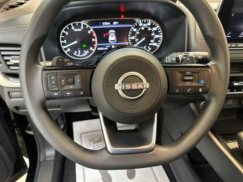 Certified 2023 Nissan Rogue SV image 12