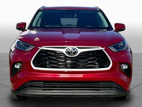 Used 2026 Toyota Highlander XLE AWD/4WD image 4