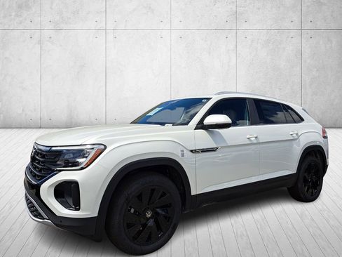 New 2026 Volkswagen Atlas Cross Sport SE FWD image 1