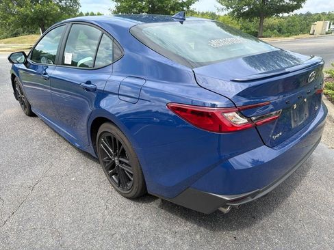 Used 2026 Toyota Camry SE w/ Multimedia Upgrade Package FWD image 7