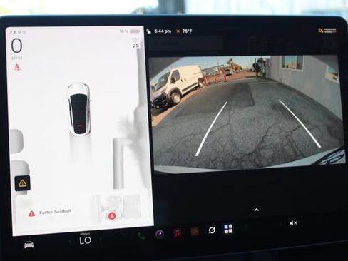 Used 2023 Tesla Model Y Long Range AWD/4WD image 35