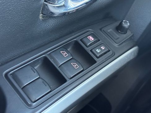 Used 2017 Nissan Titan PRO-4X image 20