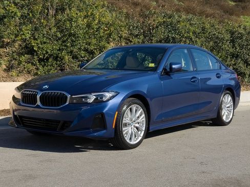 Used 2023 BMW 330i Sedan w/ Convenience Package image 26
