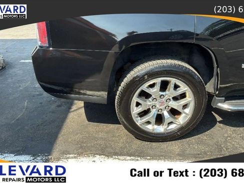 Used 2016 GMC Yukon SLE w/ HD Trailering Package AWD/4WD image 11