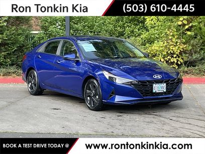 Used 2022 Hyundai Elantra Blue