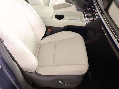 Used 2025 Hyundai Santa Fe Calligraphy image 14