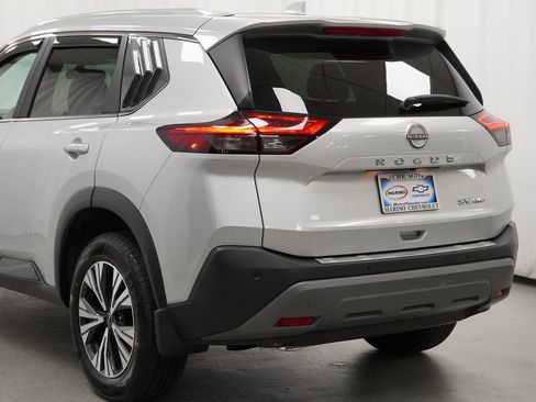 Used 2023 Nissan Rogue SV w/ SV Premium B Package AWD/4WD image 27