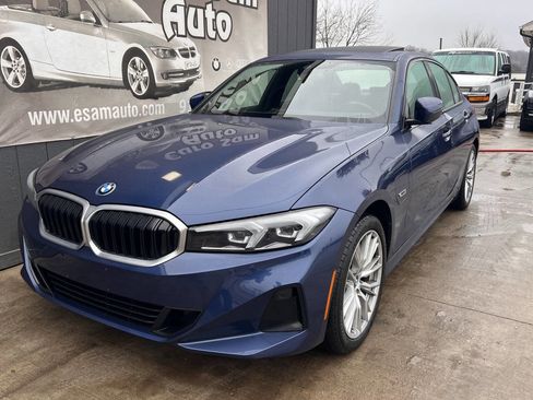Used 2023 BMW 330e xDrive w/ Premium Package image 3