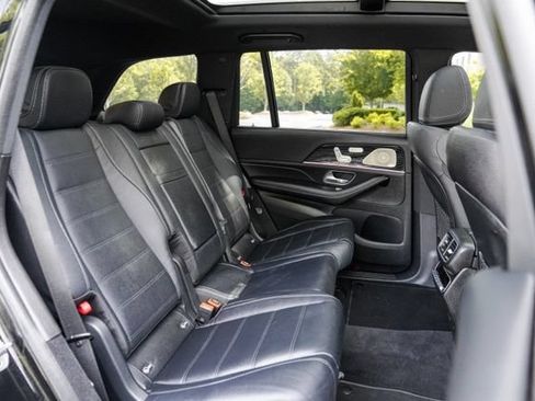 Used 2024 Mercedes-Benz GLS 450 4MATIC w/ Pinnacle Trim Package image 46