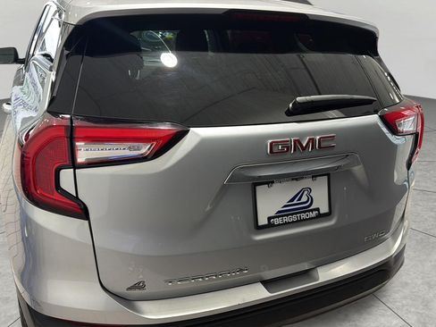Used 2022 GMC Terrain SLE w/ Driver Convenience Package AWD/4WD image 28