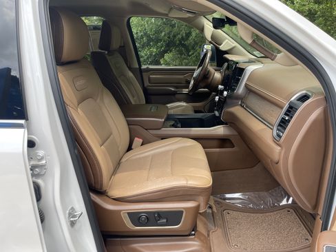 Used 2019 RAM 1500 Limited AWD/4WD image 31