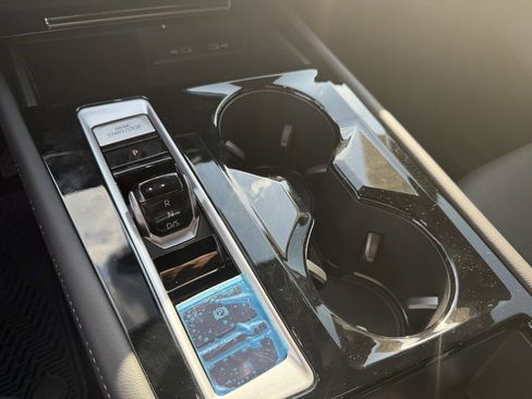 New 2026 Volkswagen Atlas Cross Sport SE FWD image 20