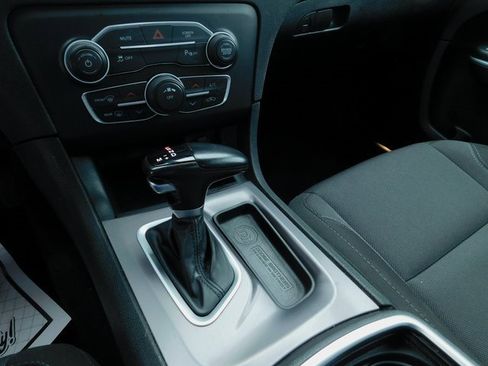 Used 2022 Dodge Charger SXT image 29