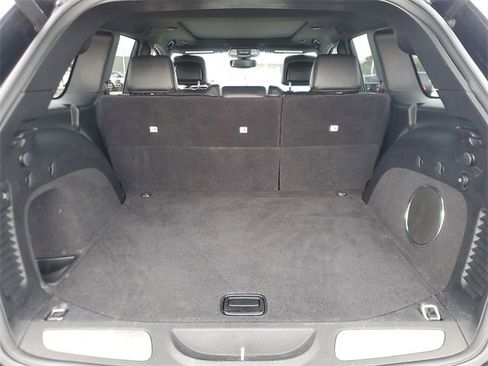 Used 2019 Jeep Grand Cherokee Limited w/ Luxury Group II image 6