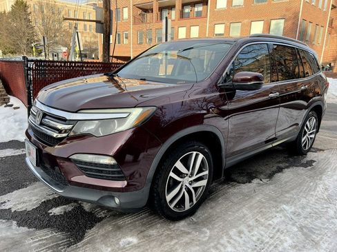 Used 2016 Honda Pilot Touring image 3