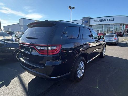 Used 2023 Dodge Durango SXT image 4