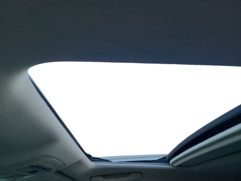 Used 2012 Lexus IS 350 image 17