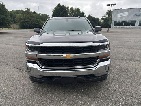 Used 2018 Chevrolet Silverado 1500 LT w/ All Star Edition image 2