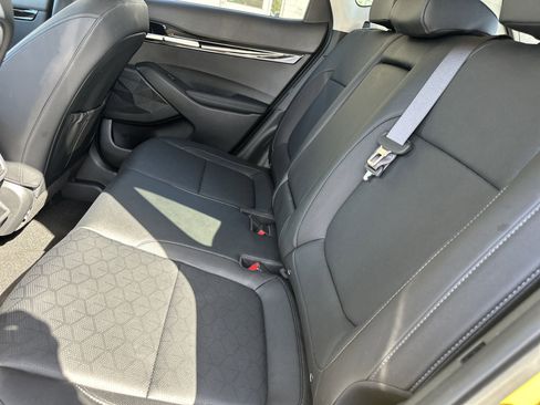 Used 2024 Kia Seltos SX w/ SX Sunroof Package image 12