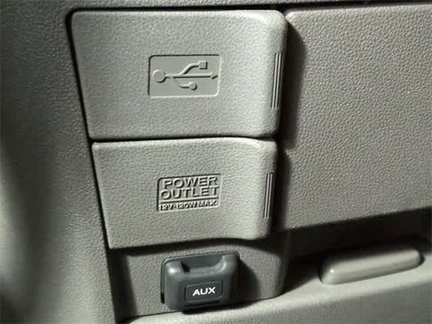 Used 2015 Honda Odyssey EX image 31