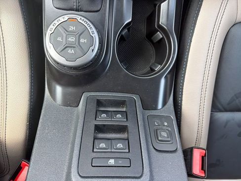Used 2024 Ford Bronco Wildtrak AWD/4WD image 42
