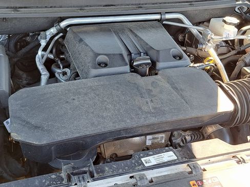 Used 2024 Chevrolet Colorado LT w/ LT Convenience Package II image 30