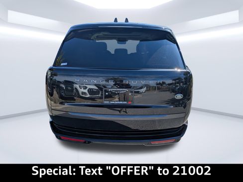 Used 2023 Land Rover Range Rover SE image 3