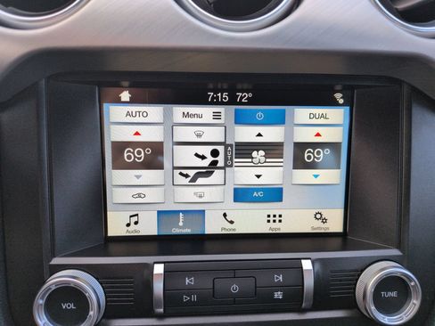 Used 2019 Ford Mustang GT Premium RWD image 19