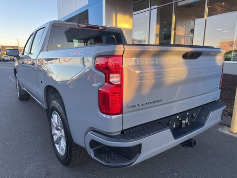 Used 2024 Chevrolet Silverado 1500 Custom image 8
