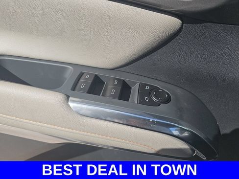 New 2026 Chevrolet Traverse LT w/ Sun and Wheel Package FWD image 30
