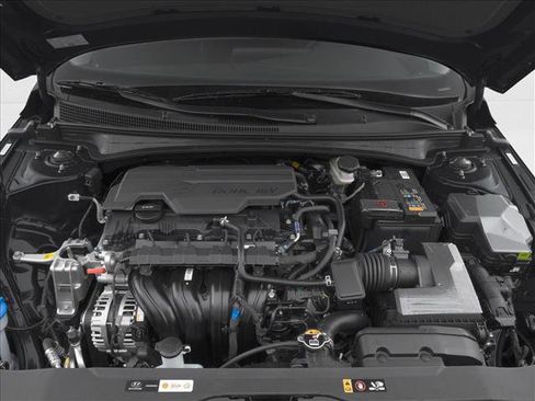 New 2025 Hyundai Elantra SEL image 8