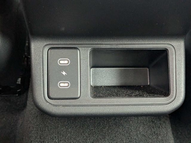 Used 2025 Kia K4 FWD image 13