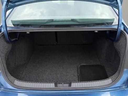 Used 2021 Volkswagen Jetta SE FWD image 19