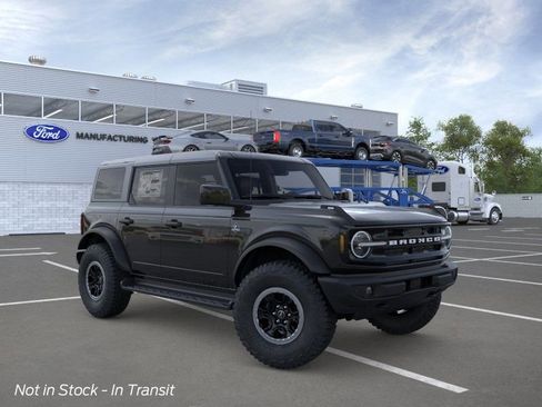 New 2026 Ford Bronco Outer Banks image 7