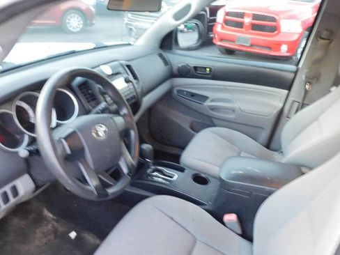 Used 2012 Toyota Tacoma Base 4x2 4dr Access Cab 6.1 ft image 20