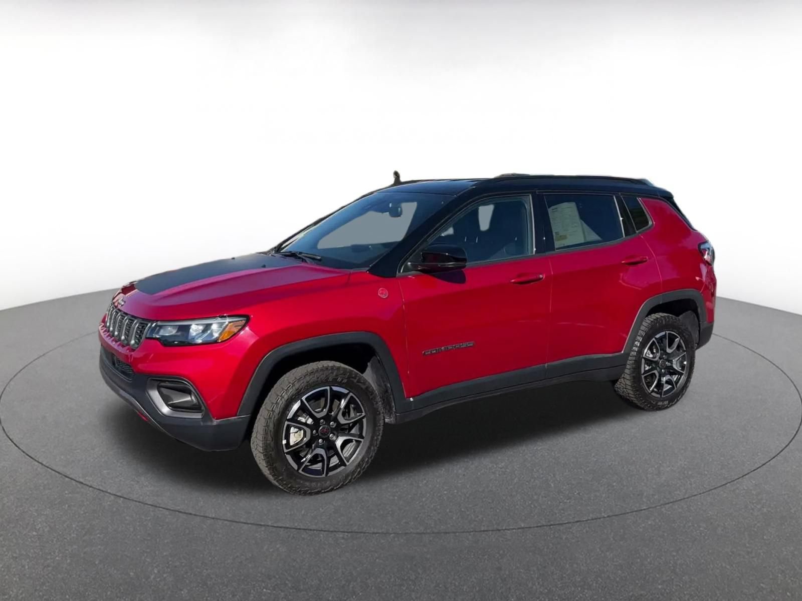 Used 2026 Jeep Compass Trailhawk AWD/4WD image 7