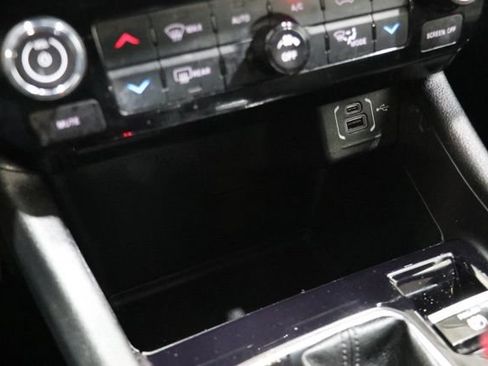 Used 2023 Jeep Compass Latitude w/ Sun and Sound Group AWD/4WD image 32