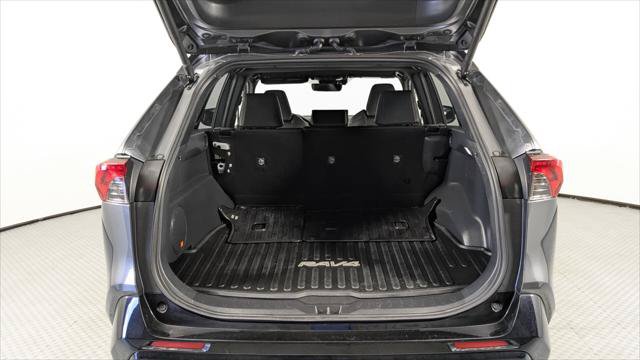 Used 2024 Toyota RAV4 XSE AWD/4WD image 19