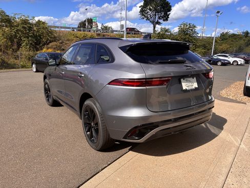 Used 2026 Jaguar F-PACE R-Dynamic S image 9