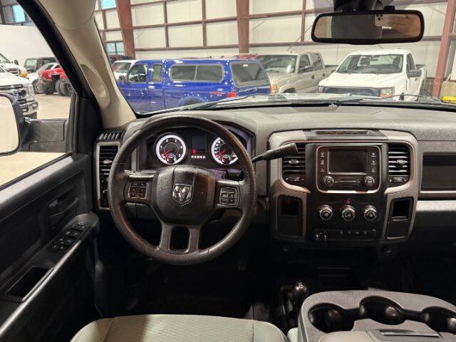 Used 2015 RAM 2500 Tradesman w/ Chrome Appearance Group AWD/4WD image 18
