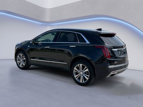 Used 2023 Cadillac XT5 Premium Luxury w/ LPO, Floor Liner Package AWD/4WD image 5