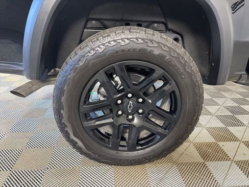 Used 2024 Chevrolet Colorado Trail Boss w/ Technology Package image 28