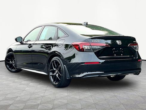 Used 2025 Honda Civic Sport image 4