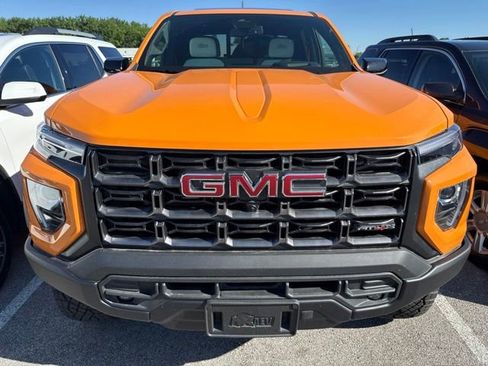 Used 2026 GMC Canyon AT4X w/ AT4X AEV Edition AWD/4WD image 8