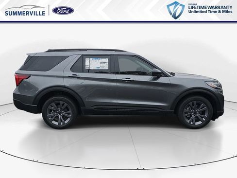 New 2026 Ford Explorer Active w/ Active Comfort Package AWD/4WD image 2